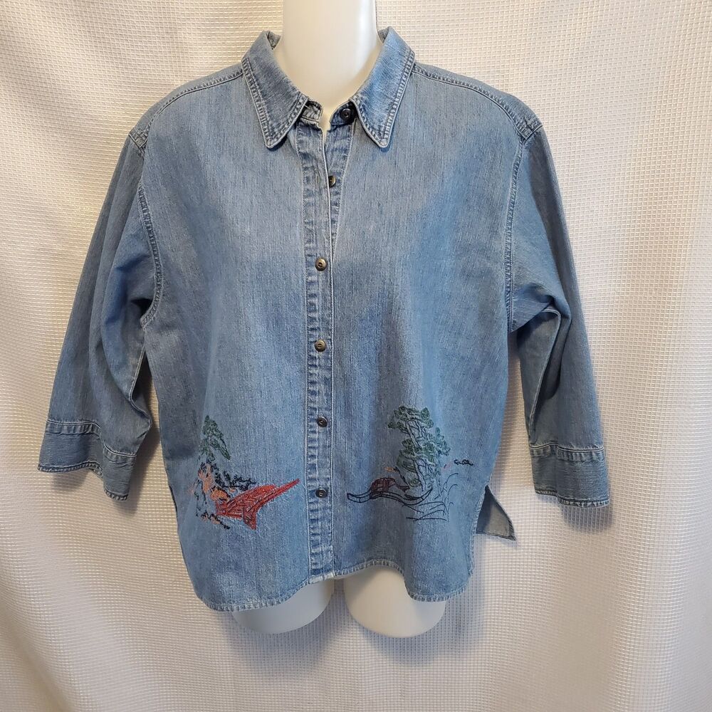 Rare Vtg 90s Chico's Designs Sz 2 Chambray Cropped Embroidered Button Front Top